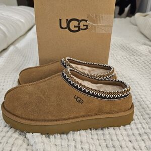 UGG Womens Tasman Chestnut Suede Slippers Size 7